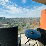 One Promenada Mamaia Nord شقة
